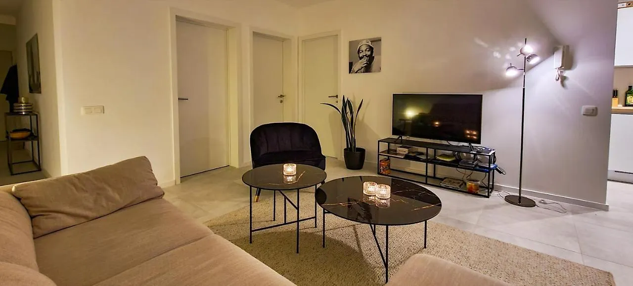 Appartement King 44 Ostende 0*,